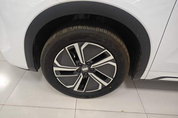 Used  Galaxy Xingjian 7 EM-i 2025 120km Exploration+ Version