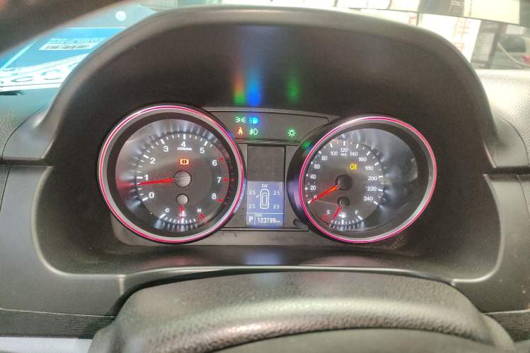 Used Haval H6 2015 Sport Edition 1.5T Automatic Two-Wheel Drive Luxury Model
