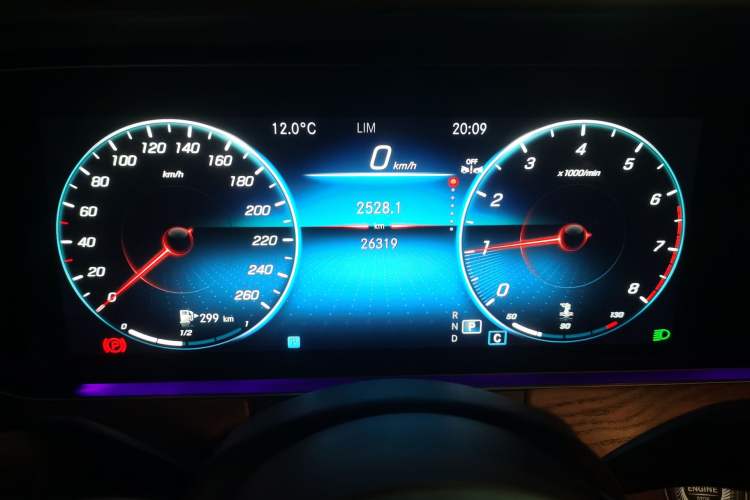 Used Mercedes-Benz E-Class 2022 Second Facelift E 300 L Luxury Edition