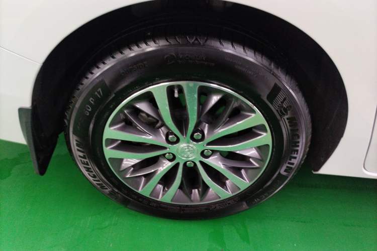 Used Buick GL8 2021 ES Land Cruiser 653T Luxury Edition