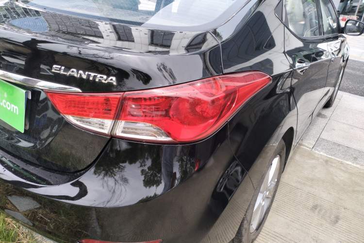 Used Hyundai Elantra 2013 1.6L Automatic Luxury Model
