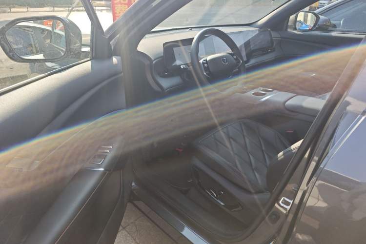 Used Changan CS75 PLUS 2025 4th Generation UItra 2.0T New Blue Whale Engine – Wind Style
