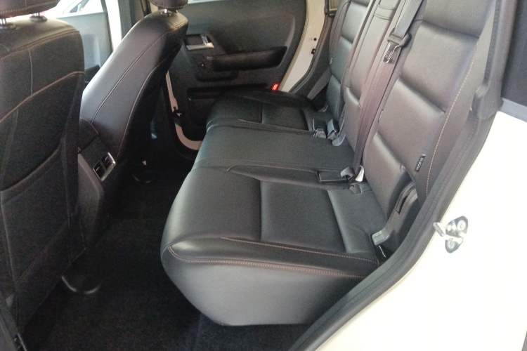 Used BAIC Off-Road BJ40 2016 40L 2.3T Automatic All-Wheel Drive Premium Edition