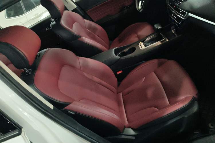 Used Changan CS35PLUS 2019 1.4T DCT CoolLink Blue Whale Edition
