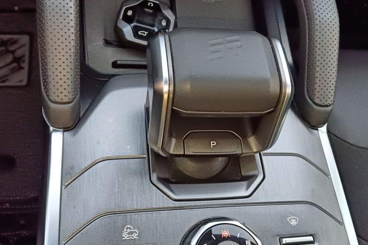 Used JETOUR Traveler 2023 2.0T All-Wheel Drive CrossPRO+
