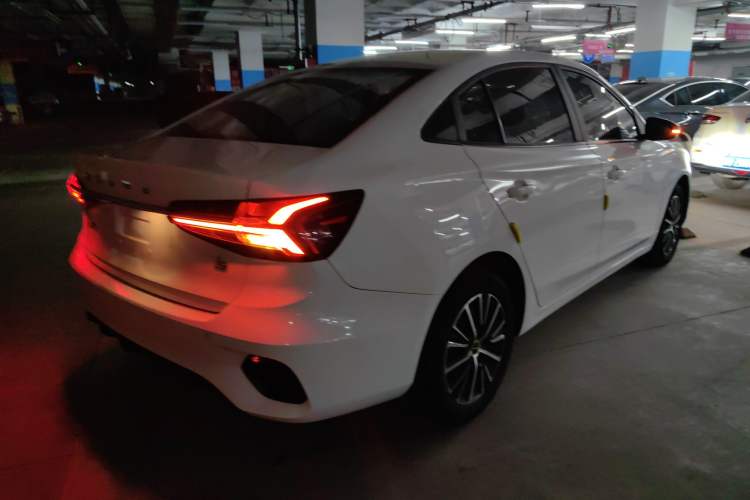 Used Roewe i5 2021 Revised Version 1.5L CVT Diamond Edition
