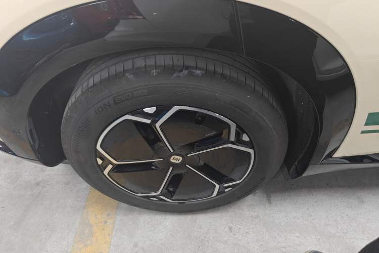 Used  YU7 2025 Ultra-Long Range Rear-Wheel Drive Version
