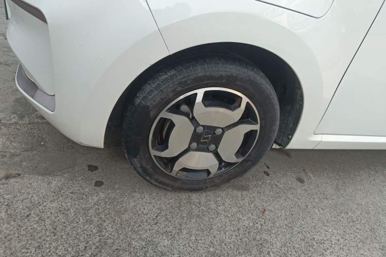 Used SOL E10X 2021 302 km Range Luxury Version 31.4 kWh