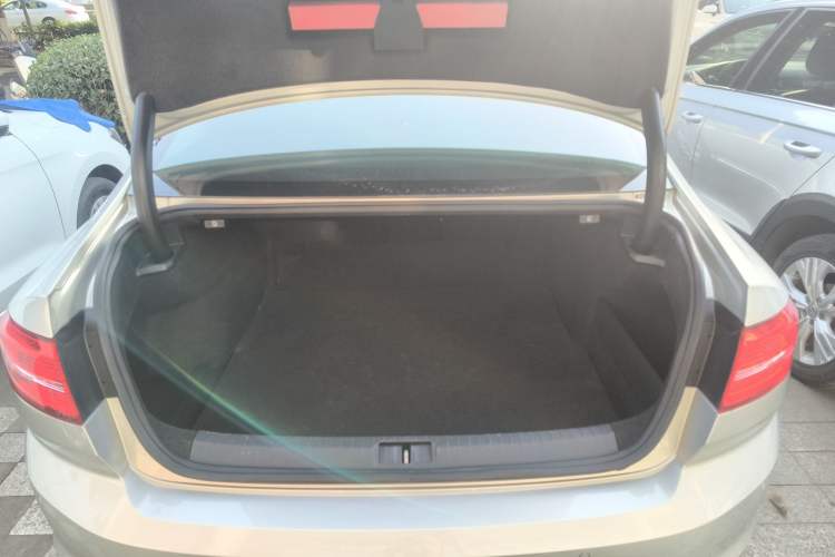 Used Volkswagen Magotan 2018 380TSI DSG Luxury Model
