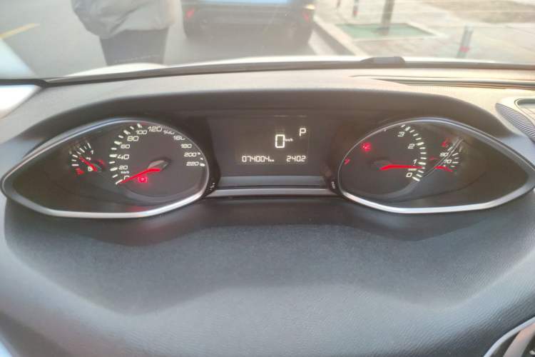 Used Peugeot 308S 2015 1.2T Automatic Jingchi Edition
