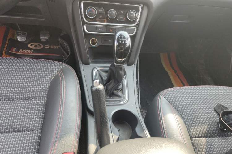 Used Chery Tiggo 3 2016 1.6L Manual ZhiShang Edition
