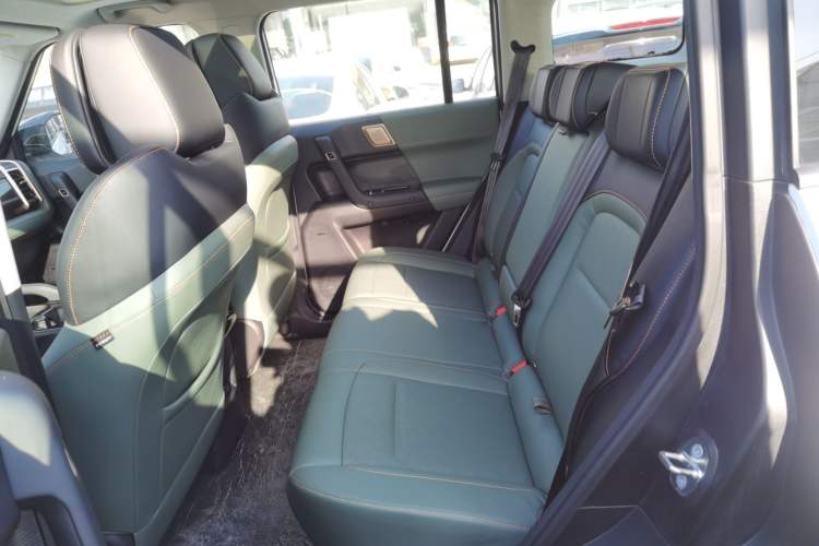 Used  03 2024 401km Range Two-Wheel Drive Standard Yuechao Version