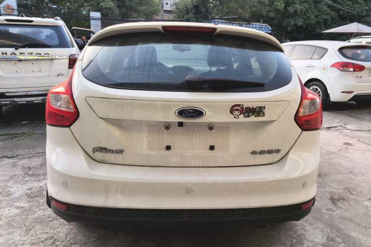 Used Ford Focus 2012 Hatchback 1.6L Automatic Fashion Edition
