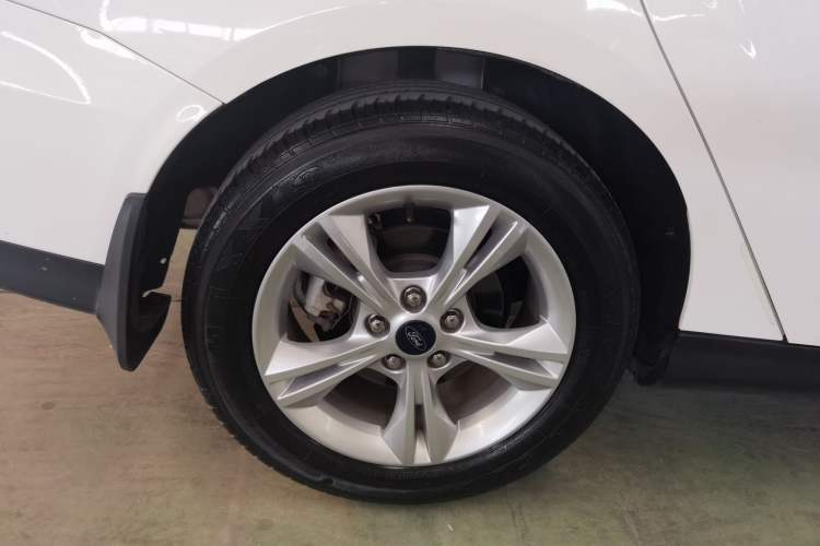 Used Ford Focus 2017 Sedan 1.6L Automatic Comfort Plus SmartDrive Edition
