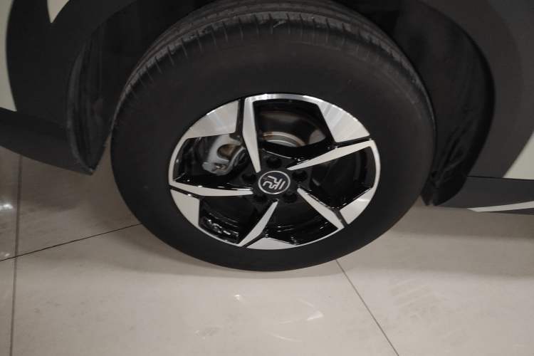 Used BYD Yuan UP 2025 Intelligent Driving Version 401 km Beyond-Range Edition