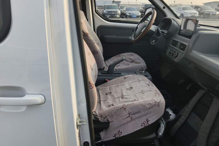 Used Wuling Yangguang 