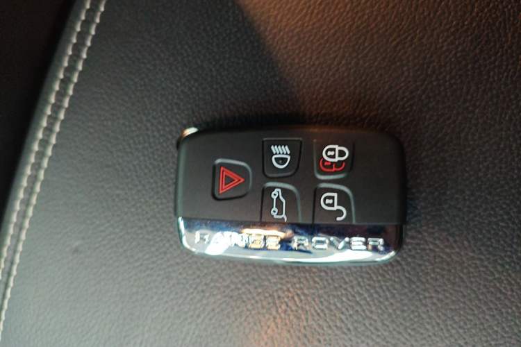 Used Land Rover Range Rover Evoque (Import) 2013 2.0T 5-Door Ignite Edition