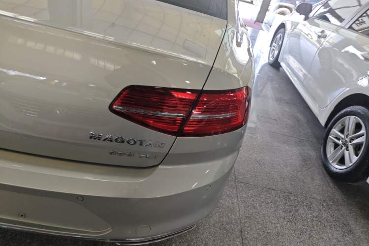 Used Volkswagen Magotan 2017 380TSI DSG Luxury Model