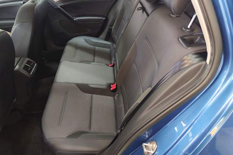 Used Volkswagen Golf 2018 230TSI Automatic Comfort Model
