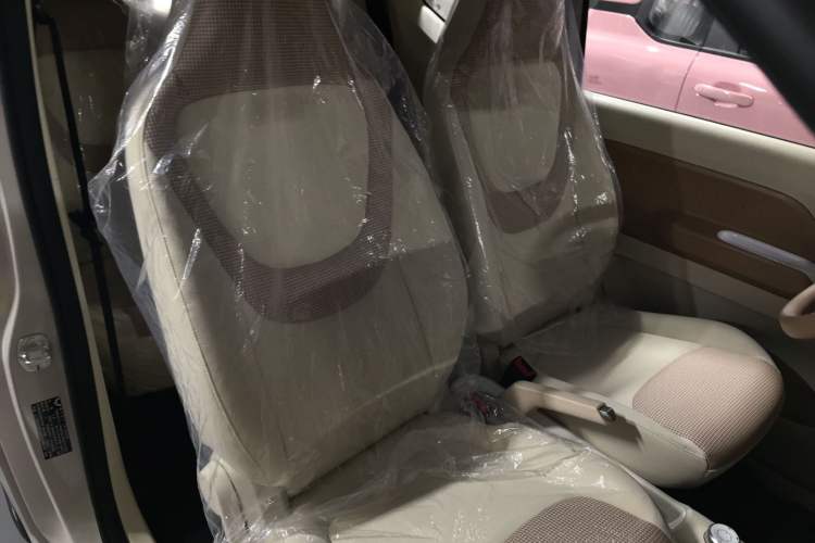 Used Wuling Hongguang MINIEV 2024 3rd Generation 215km Youth Edition
