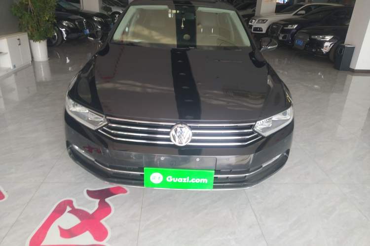 Used Volkswagen Magotan 2018 330TSI DSG Advanced Model
