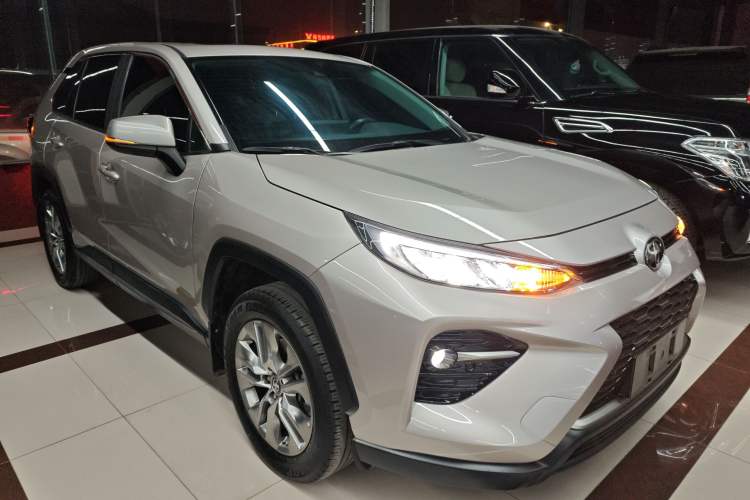 Used Toyota Wildlander 2022 2.0L CVT Two-Wheel Drive Luxury Edition
