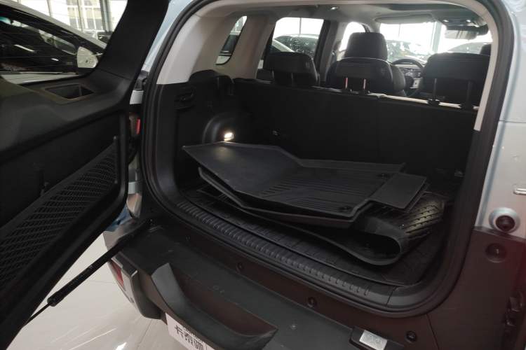 Used  Titanium 3 2025 501 km Range Rear-Wheel Drive Intelligent Driving Max Edition
