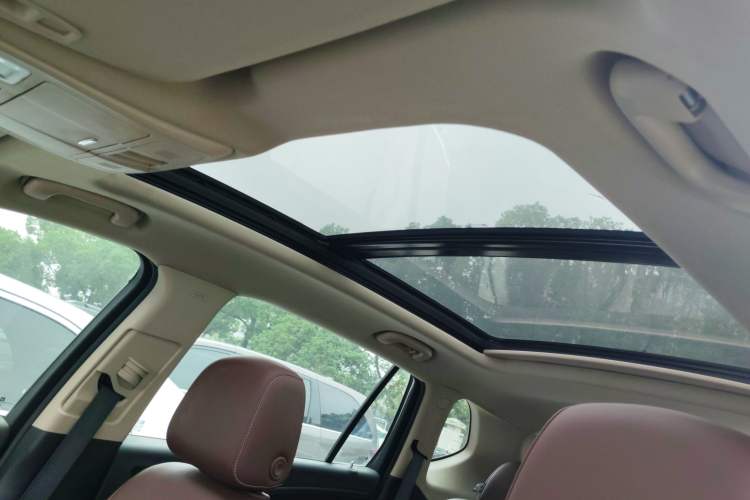 Used Buick Envision 2017 28T Four-Wheel Drive Elite Model
