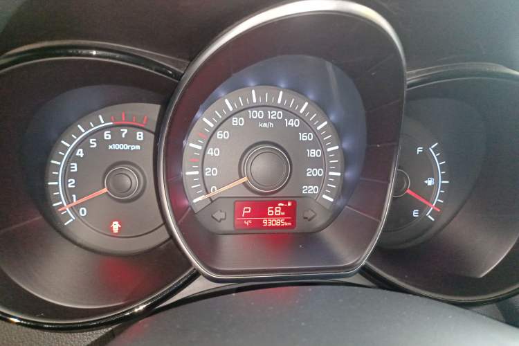 Used Kia K2 2015 Sedan 1.4L Automatic GLS