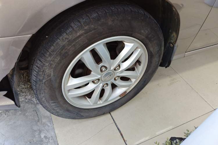 Used Hyundai Celesta 2015 1.6L Manual Comfort Model
