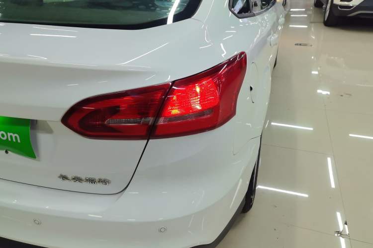 Used Ford Focus 2017 Sedan 1.6L Automatic Comfort Plus SmartDrive Edition
