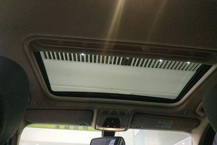 Used BMW 3 Series 2018 320Li Fashion Model
