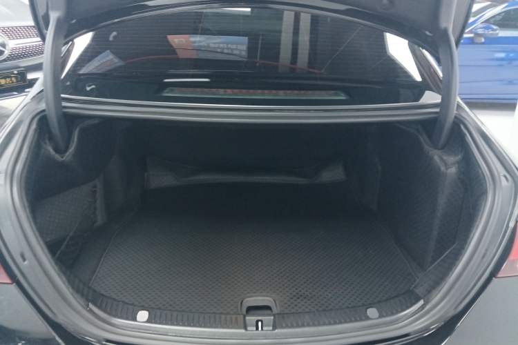 Used Mercedes-Benz E-Class 2021 E 300 L Sporty and Stylish Model
