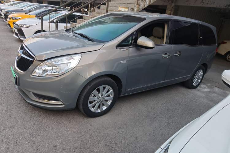 Used Buick GL8 2018 28T Luxury Model China VI Standard
