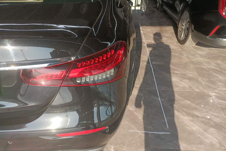 Used Mercedes-Benz E-Class 2022 E 260 L