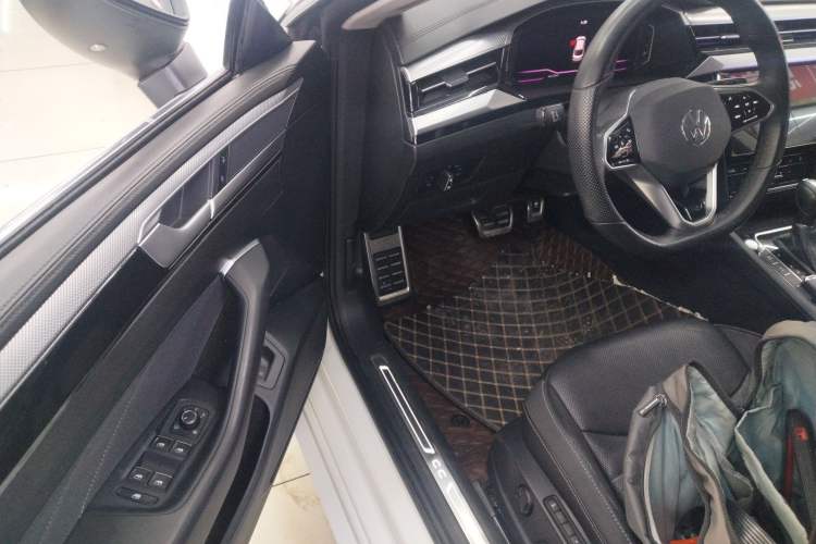 Used Volkswagen FAW-Volkswagen CC 2021 380TSI Striking Edition
