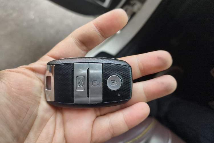 Used Kia K5 2016 1.6T Automatic LUX
