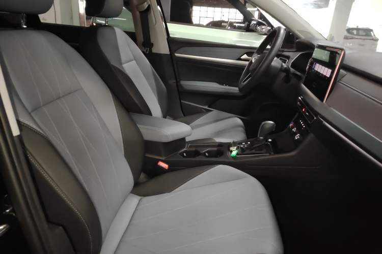 Used Volkswagen Lavida 2023 Revised Version 1.5L Automatic 5 Millionth Edition
