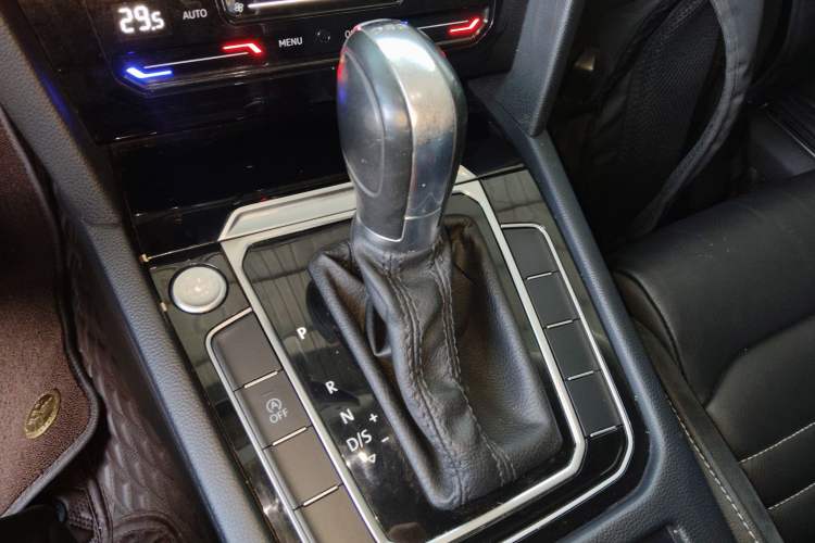 Used Volkswagen Magotan 2020 330TSI DSG Leading Model
