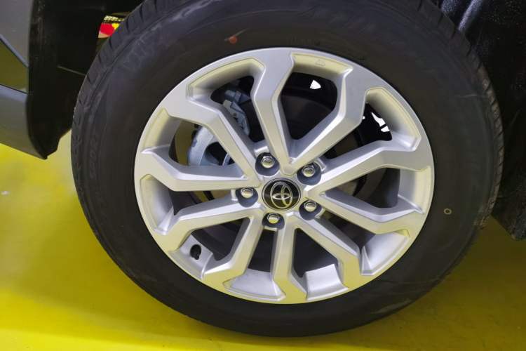 Used Toyota FRONTLANDER 2024 2.0L CVT Elite Plus Edition
