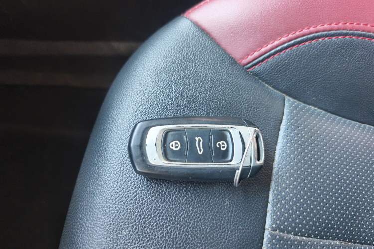 Used Geely Auto Vision X3 2021 PRO 1.5L CVT Deluxe Model
