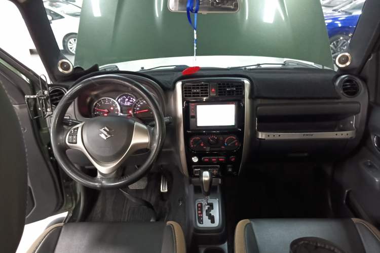 Used Suzuki Jimny 2015 1.3 AT Mode3 Navigation Edition
