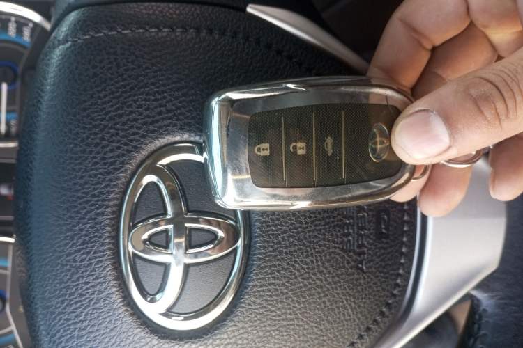 Used Toyota Corolla 2017 Revised Dual-Engine 1.8L E-CVT Elite Edition