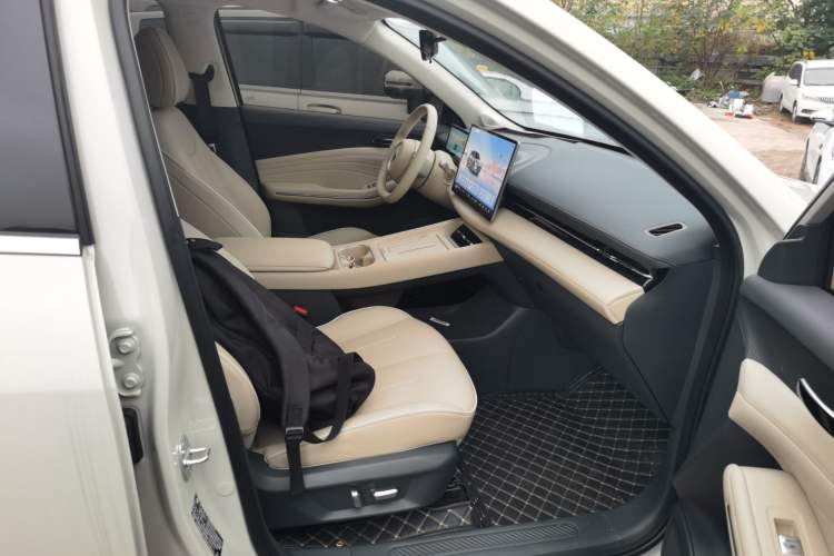 Used Baojun Yunhai 2024 500km Pure Electric Version
