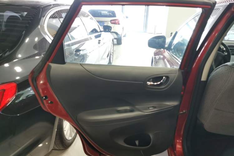 Used Nissan Tiida 2014 1.6L CVT Comfort Model
