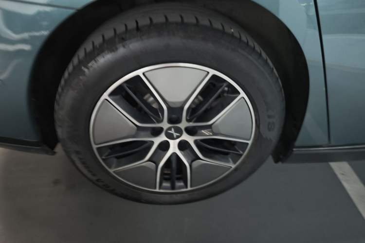 Used XPeng P7 2023 P7i 702 Pro