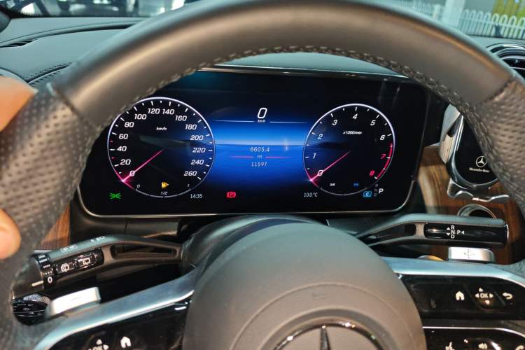 Used Mercedes-Benz GLC 2024 GLC 300 L 4MATIC Dynamic Edition 7-seater
