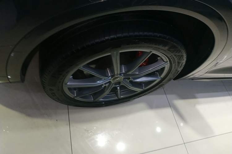 Used Audi Q5L 2023 40T Luxury Dynamic Model