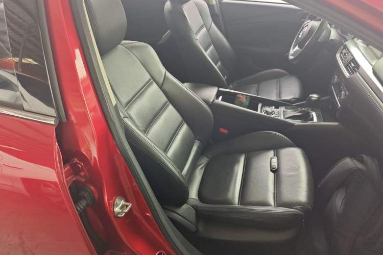 Used Mazda Atenza 2017 2.0L Blue Sky Luxury Edition
