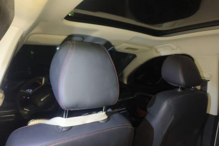 Used Haval H2s 2018 Blue Label 1.5T Dual-Clutch Fashion Edition
